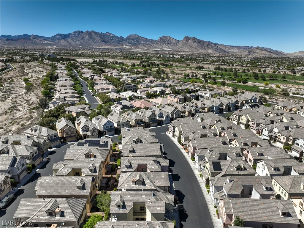 9209 DALMAHOY, Las Vegas, NV 89145
