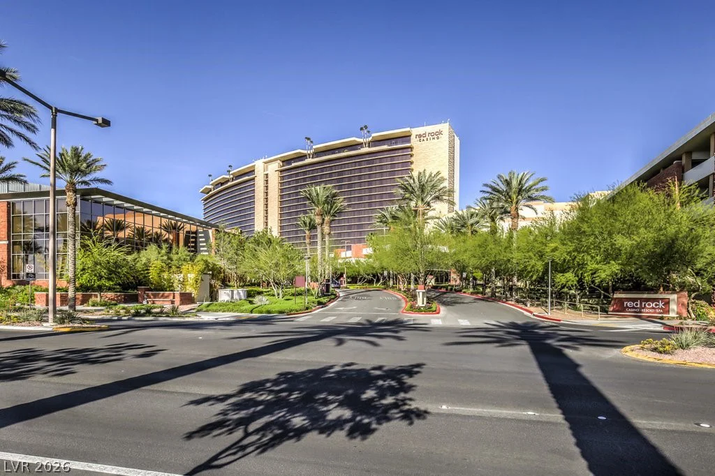 9209 DALMAHOY, Las Vegas, NV 89145