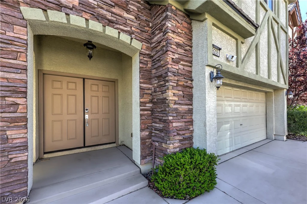 9209 DALMAHOY, Las Vegas, NV 89145