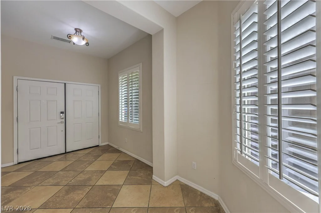 9209 DALMAHOY, Las Vegas, NV 89145