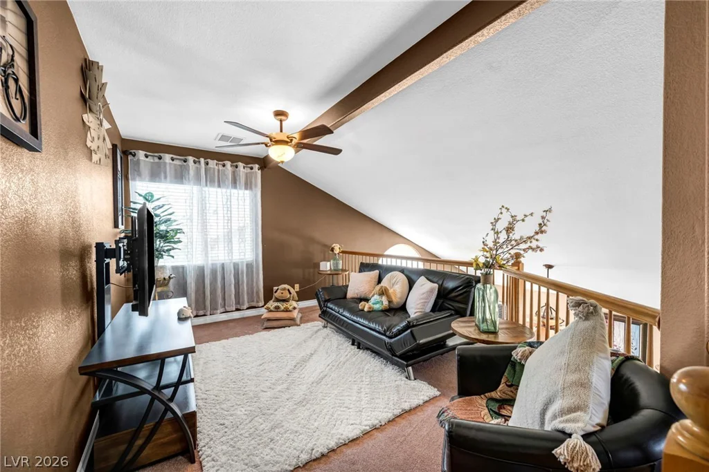 8765 Raindrop Canyon, Las Vegas, NV 89129