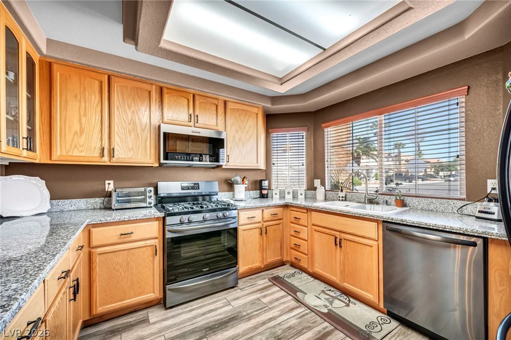 8765 Raindrop Canyon, Las Vegas, NV 89129