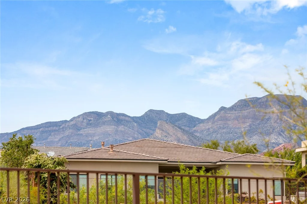11280 Granite Ridge, Las Vegas, NV 89135