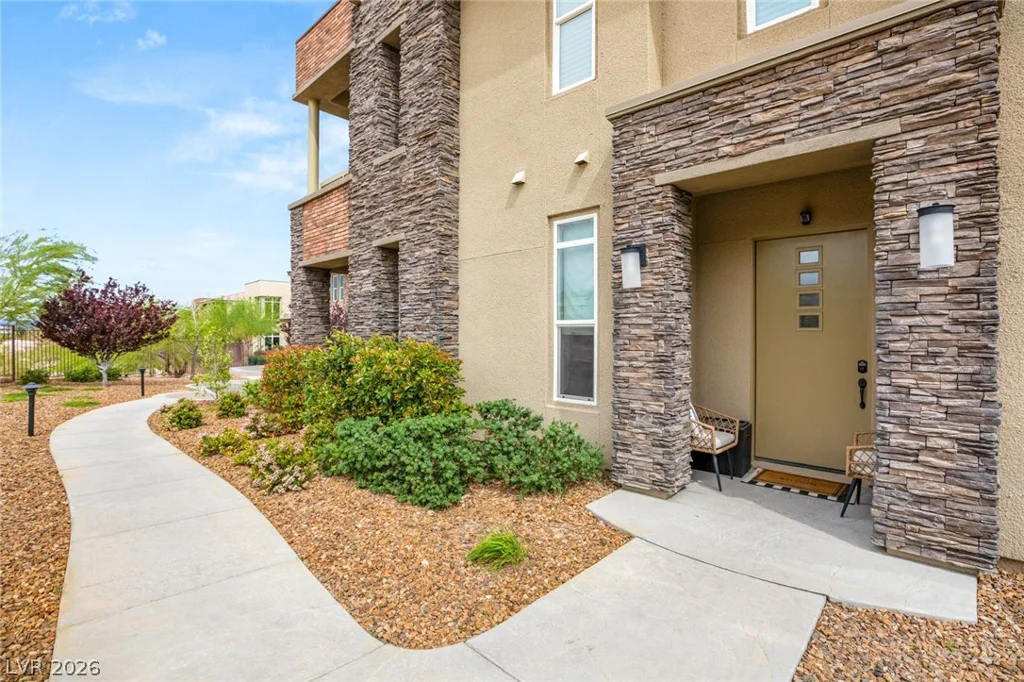 11280 Granite Ridge, Las Vegas, NV 89135