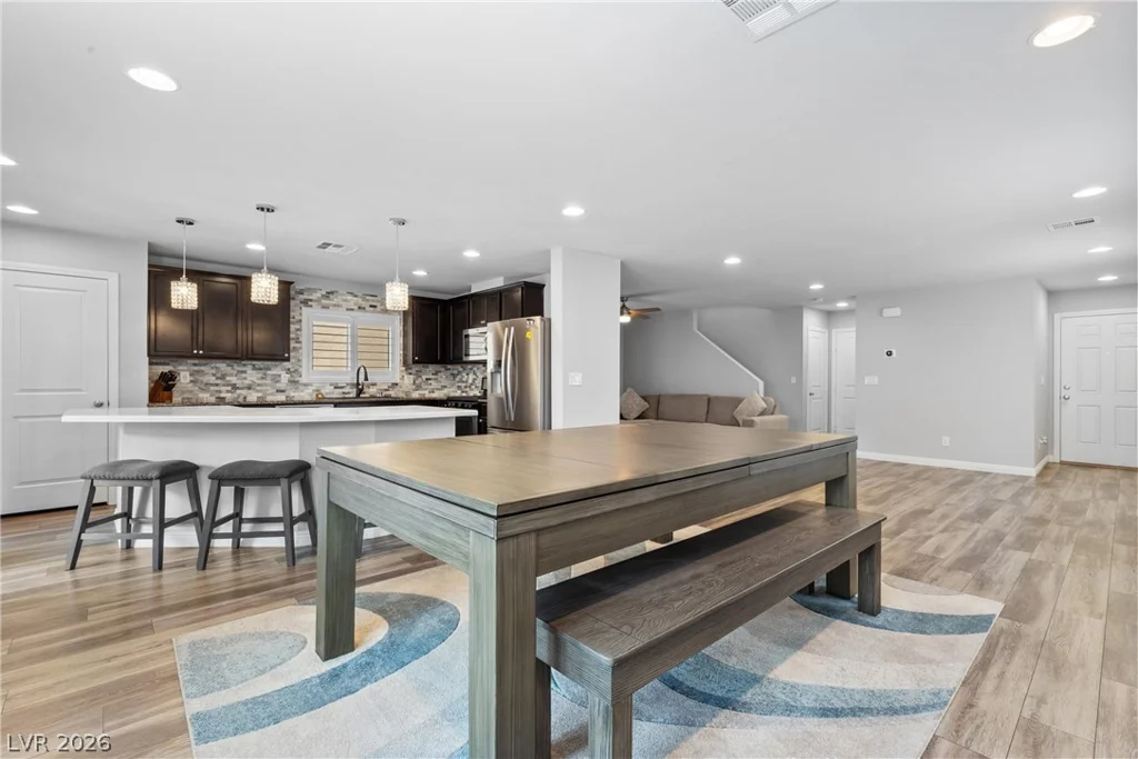 9221 Valley Betica, Las Vegas, NV 89148