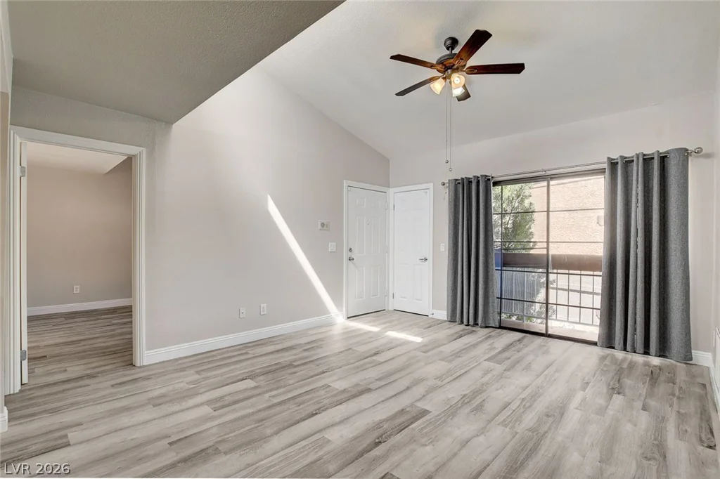5118 Jones, Las Vegas, NV 89118