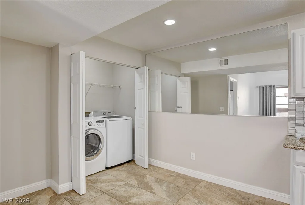 5118 Jones, Las Vegas, NV 89118