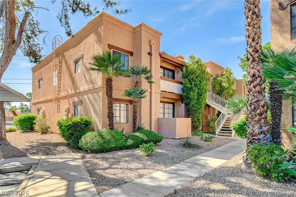 5118 Jones, Las Vegas, NV 89118
