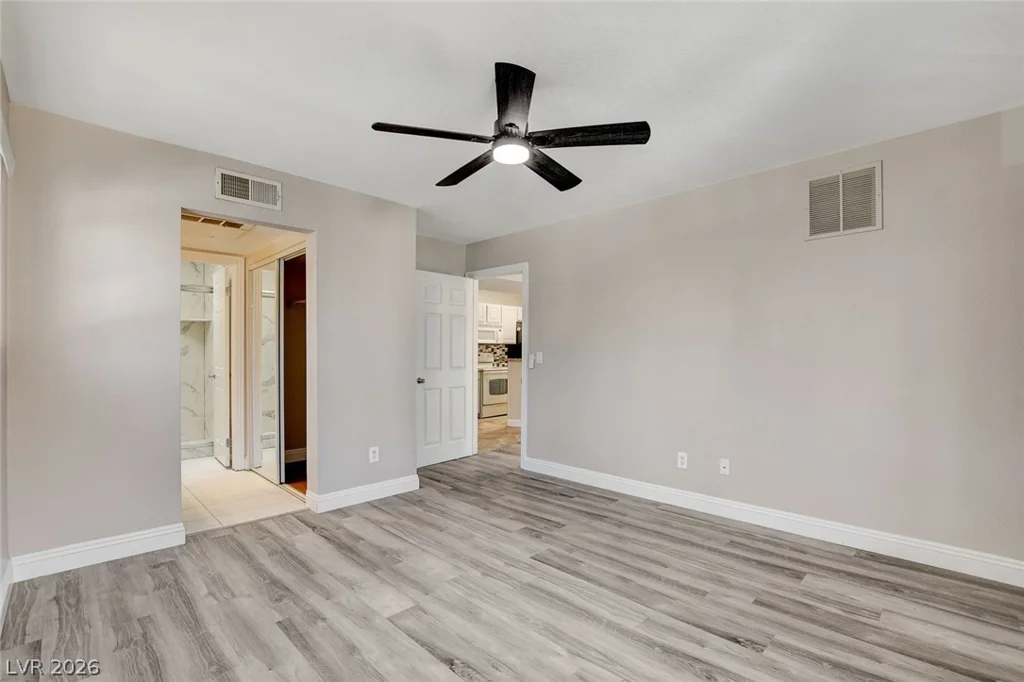 5118 Jones, Las Vegas, NV 89118