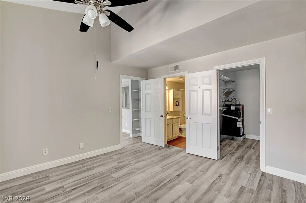 5118 Jones, Las Vegas, NV 89118
