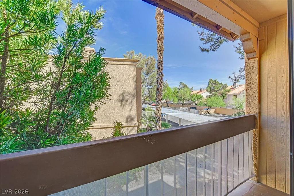5118 Jones, Las Vegas, NV 89118