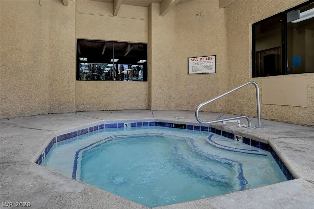 5118 Jones, Las Vegas, NV 89118