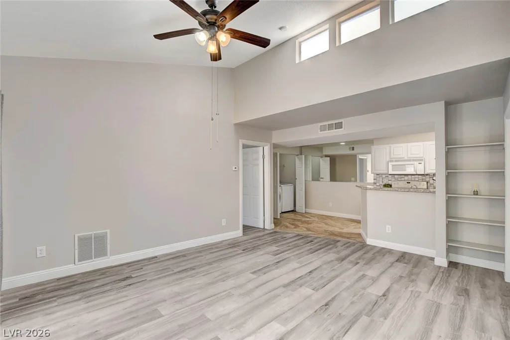 5118 Jones, Las Vegas, NV 89118
