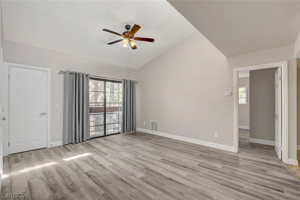5118 Jones, Las Vegas, NV 89118