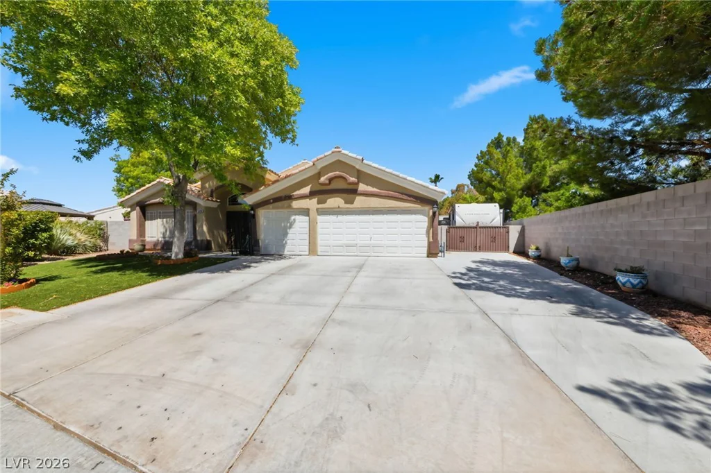 5808 Shoko Bay, Las Vegas, NV 89130