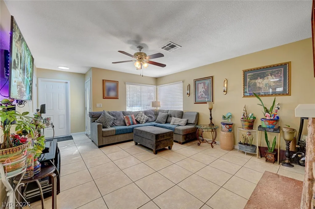 1603 Teardrop, Las Vegas, NV 89142