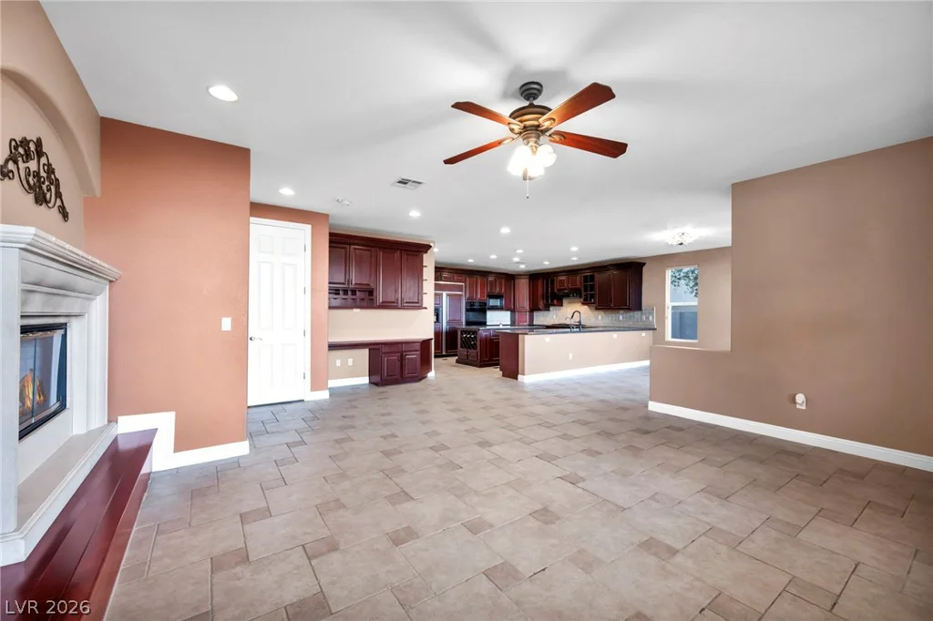 2982 Hammerwood, Las Vegas, NV 89135