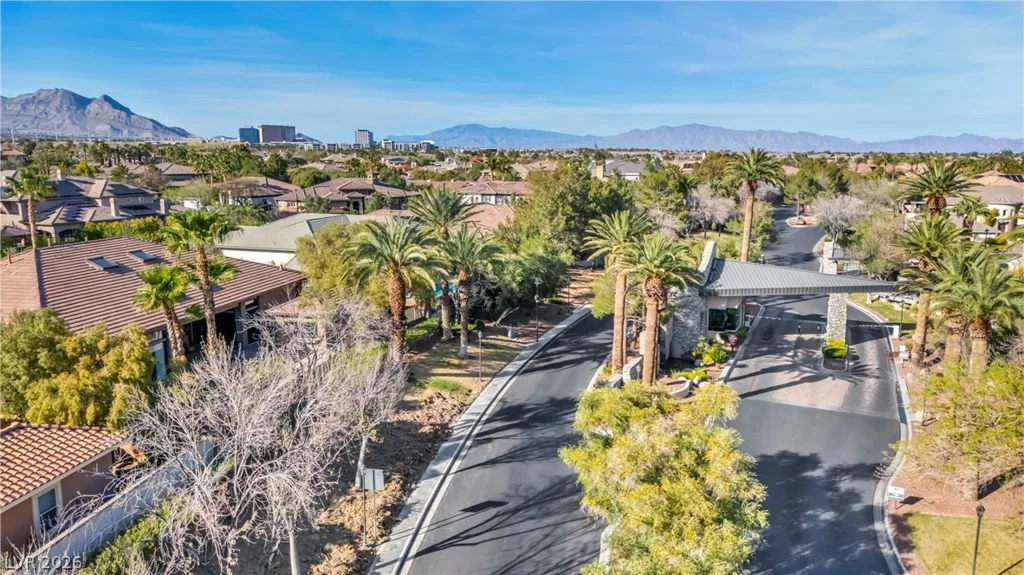 2982 Hammerwood, Las Vegas, NV 89135