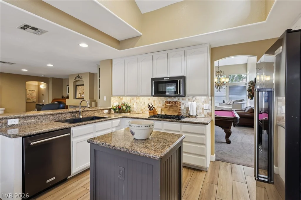 9421 Cedar Heights, Las Vegas, NV 89134