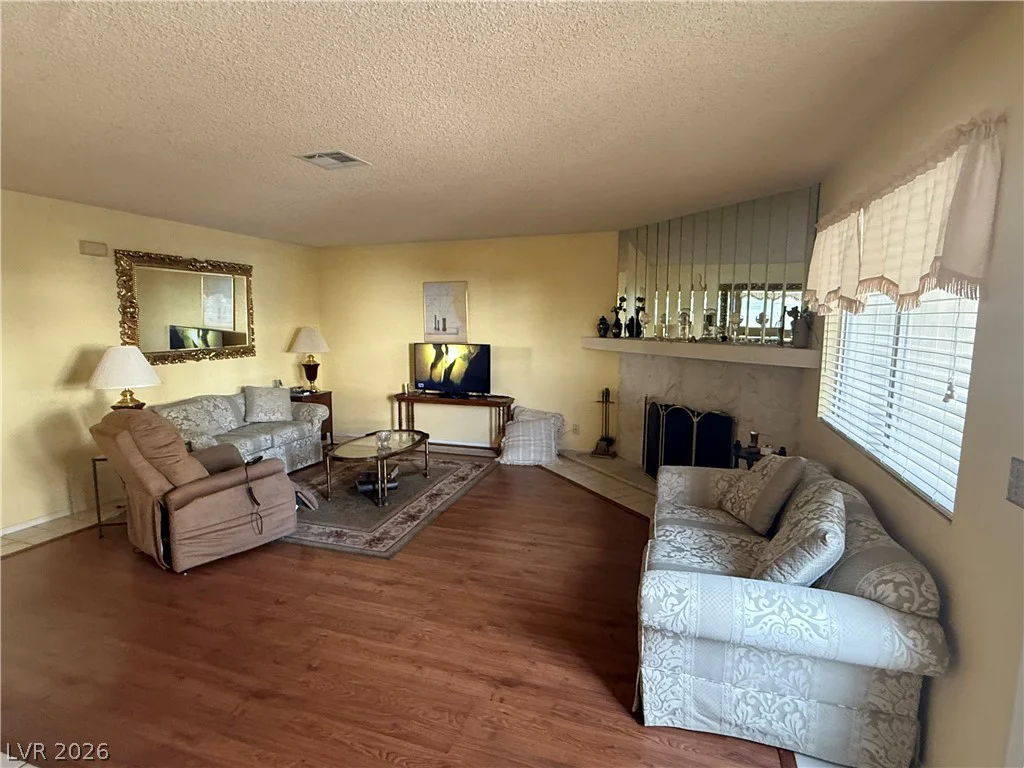928 Rockview, Las Vegas, NV 89128