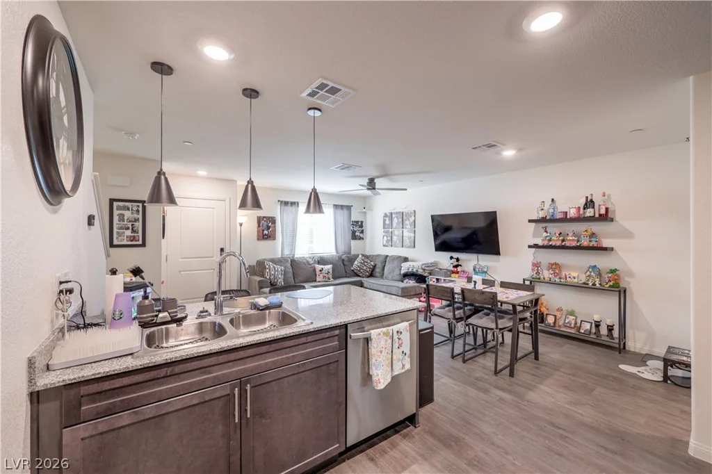 6816 Citron Mist, North Las Vegas, NV 89086