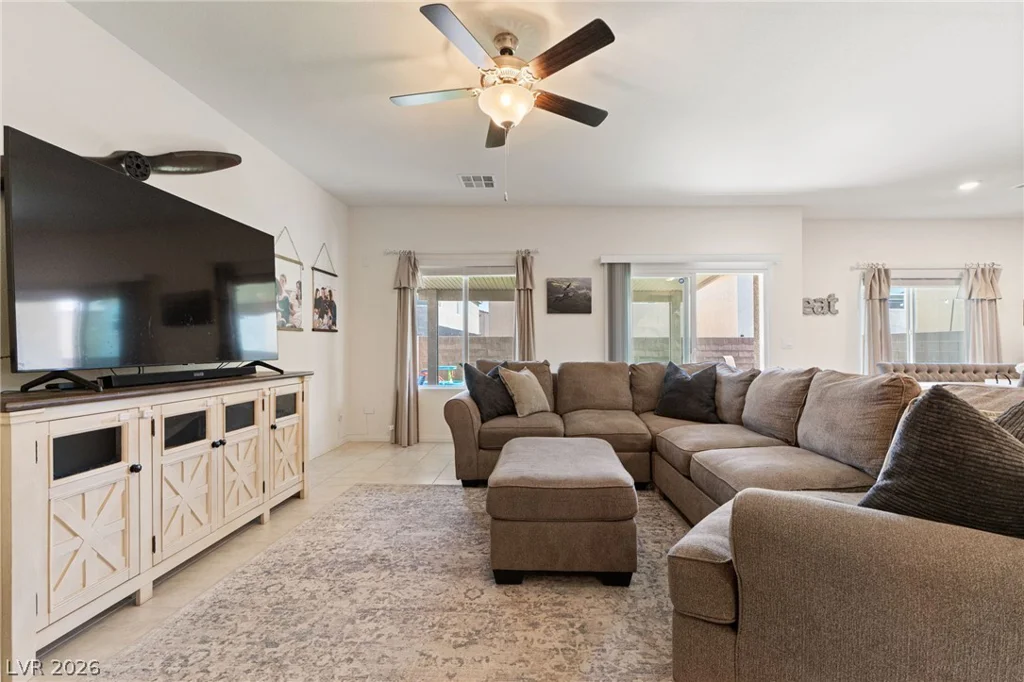 1892 Lawley Cove, North Las Vegas, NV 89084