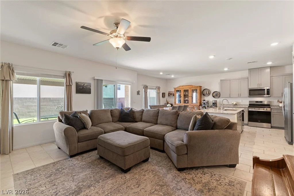 1892 Lawley Cove, North Las Vegas, NV 89084