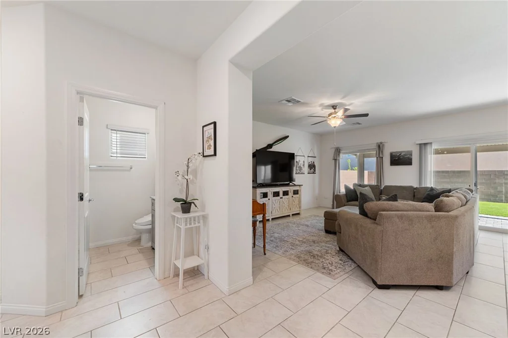 1892 Lawley Cove, North Las Vegas, NV 89084