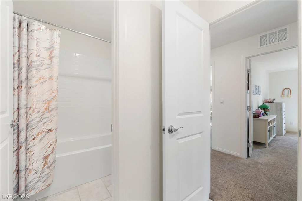 1892 Lawley Cove, North Las Vegas, NV 89084