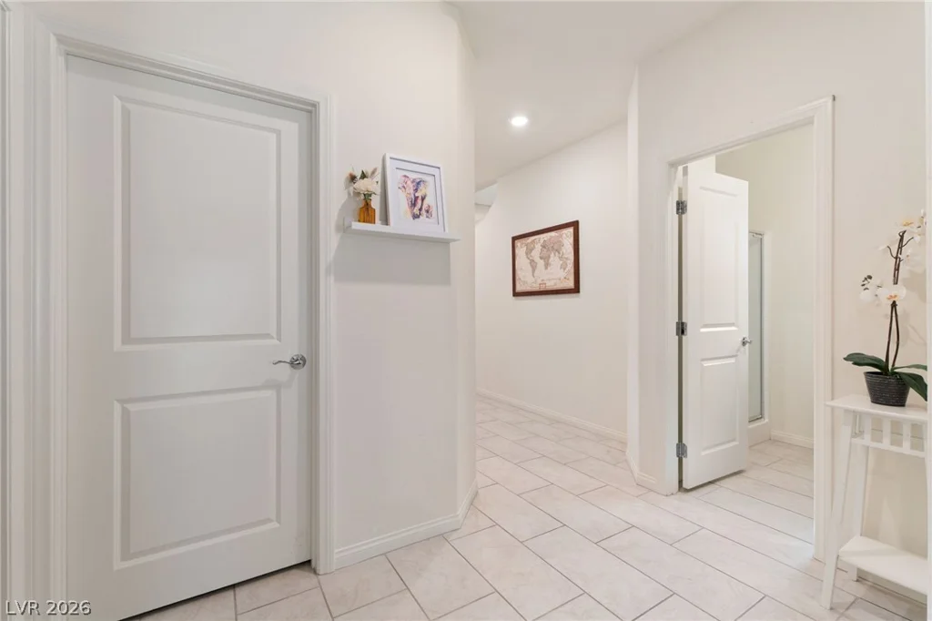 1892 Lawley Cove, North Las Vegas, NV 89084