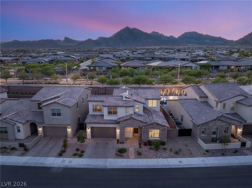323 Malpaso, Las Vegas, NV 89138