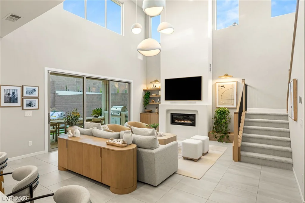 323 Malpaso, Las Vegas, NV 89138