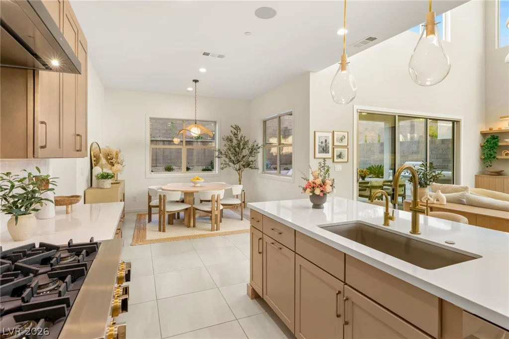 323 Malpaso, Las Vegas, NV 89138