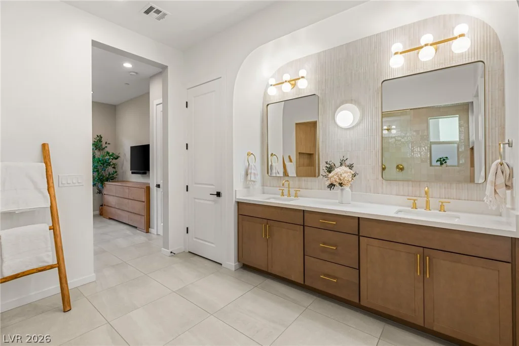 323 Malpaso, Las Vegas, NV 89138