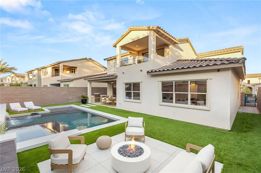 323 Malpaso, Las Vegas, NV 89138
