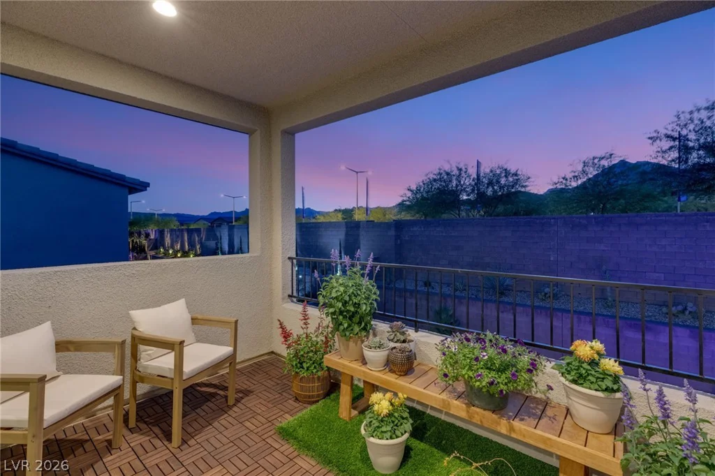 323 Malpaso, Las Vegas, NV 89138