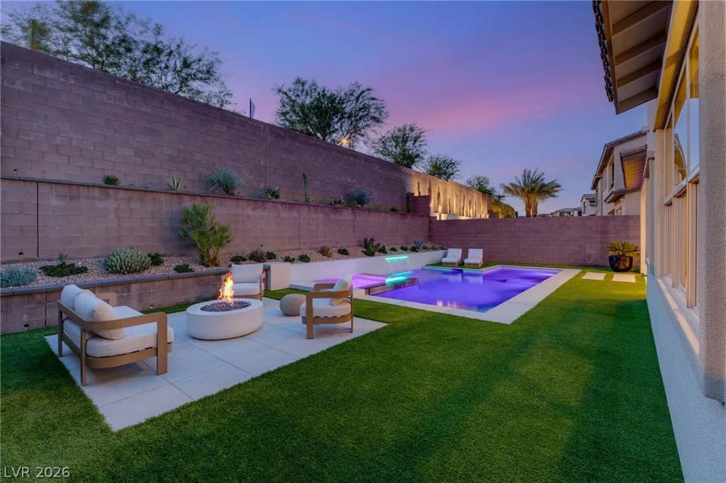 323 Malpaso, Las Vegas, NV 89138