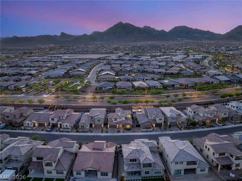 323 Malpaso, Las Vegas, NV 89138