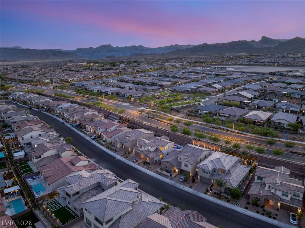 323 Malpaso, Las Vegas, NV 89138