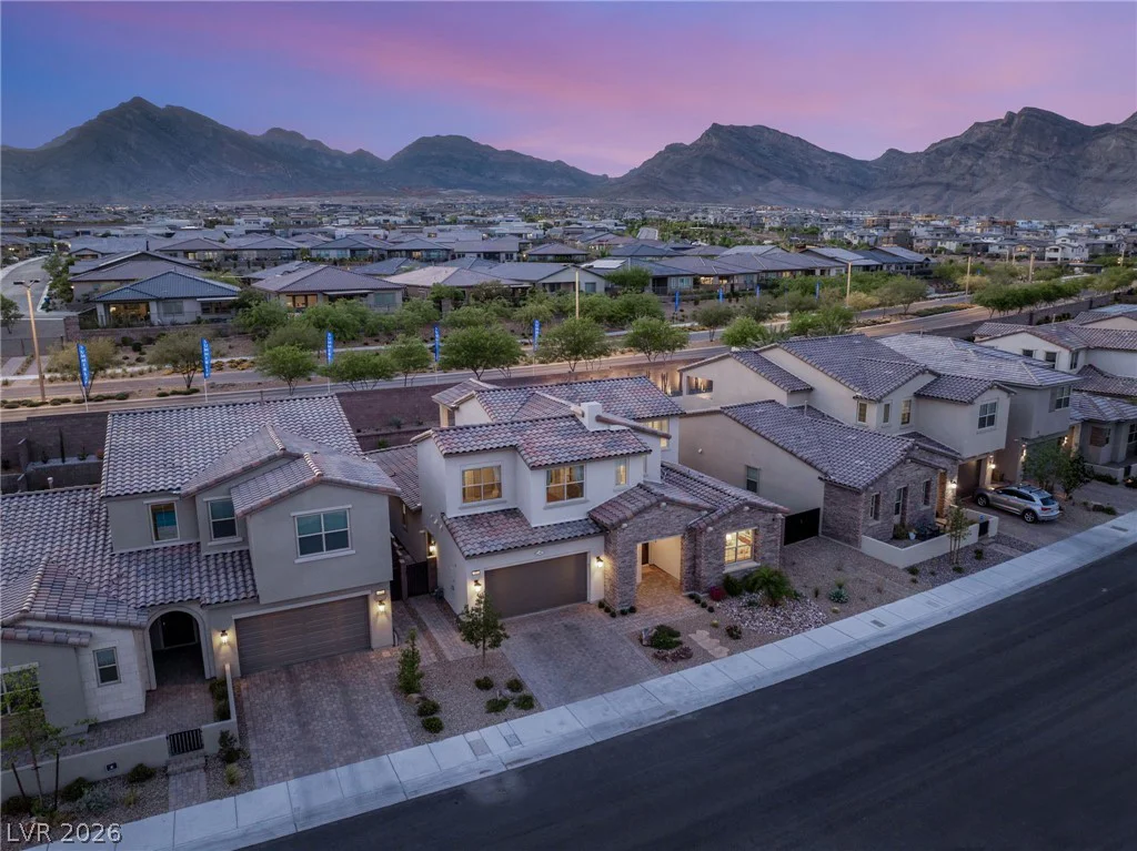 323 Malpaso, Las Vegas, NV 89138