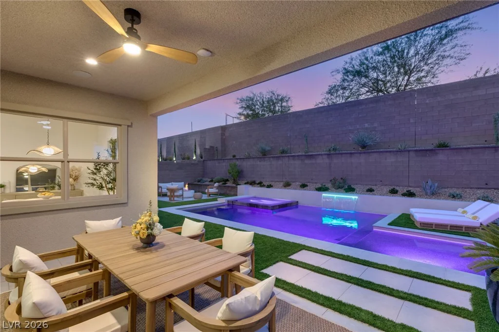323 Malpaso, Las Vegas, NV 89138
