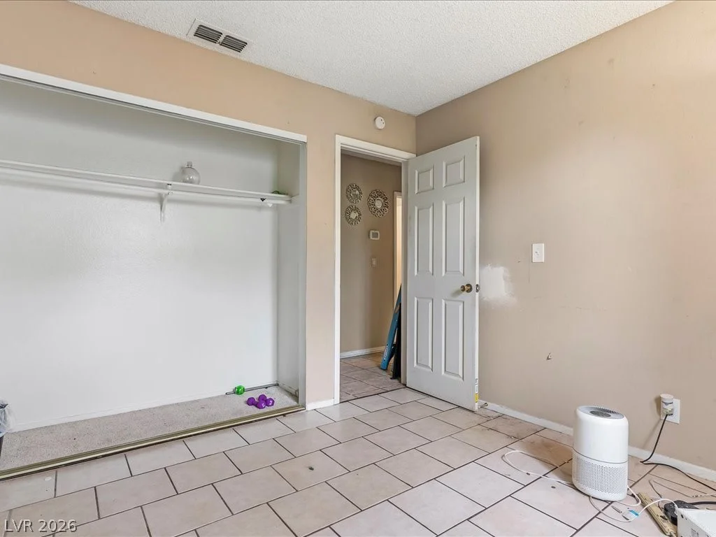 6648 Gazelle, Las Vegas, NV 89108