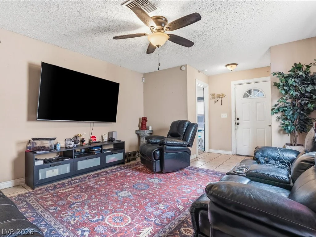 6648 Gazelle, Las Vegas, NV 89108
