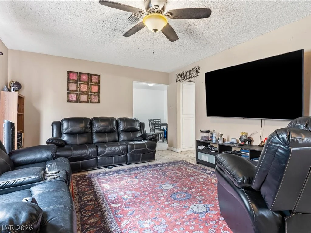 6648 Gazelle, Las Vegas, NV 89108
