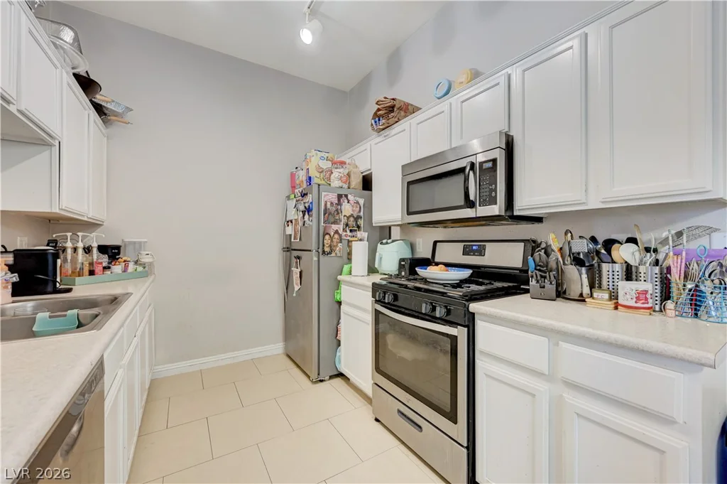 2305 Horizon Ridge, Henderson, NV 89052