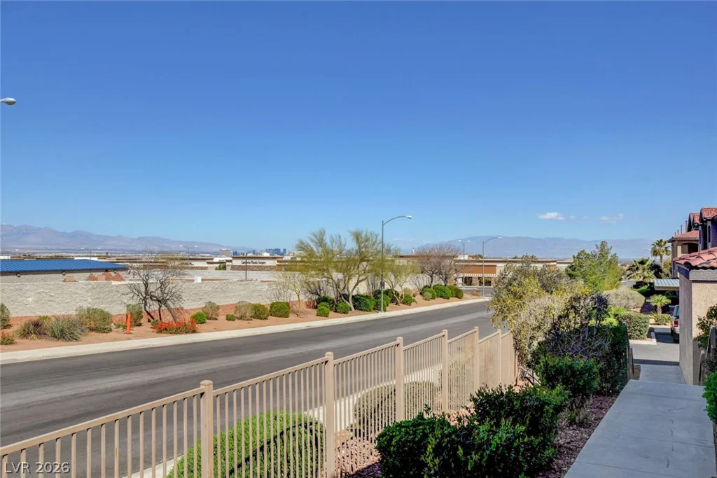 2305 Horizon Ridge, Henderson, NV 89052