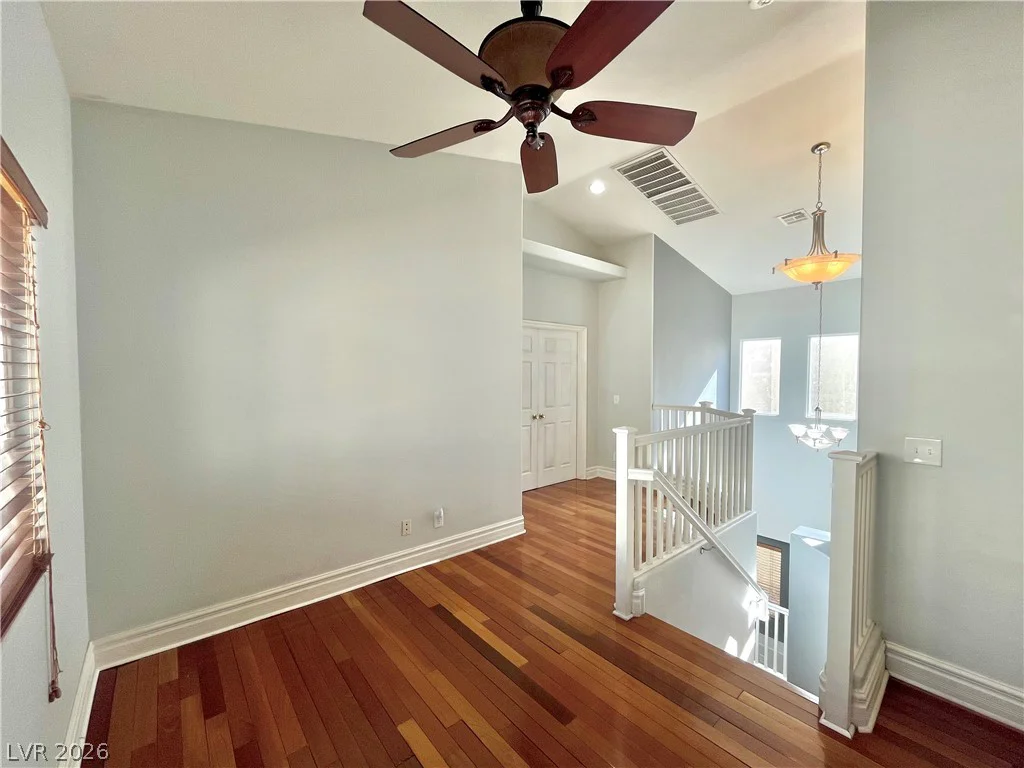 292 Soggy Ruff, Las Vegas, NV 89148