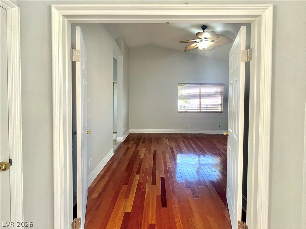 292 Soggy Ruff, Las Vegas, NV 89148