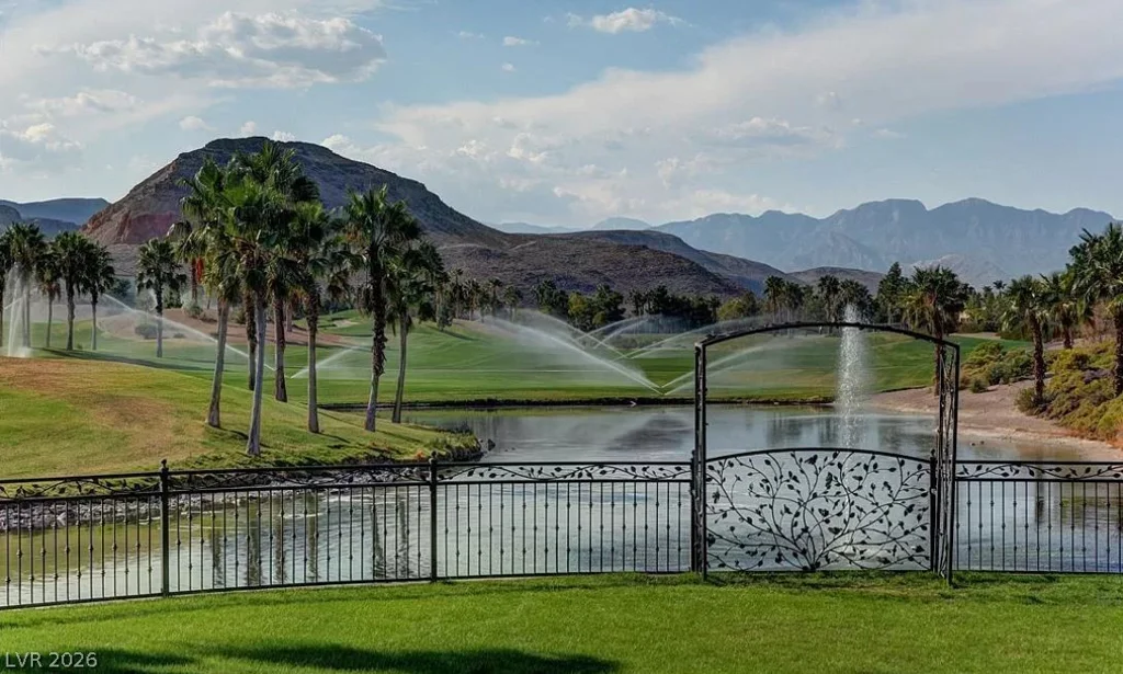 292 Soggy Ruff, Las Vegas, NV 89148
