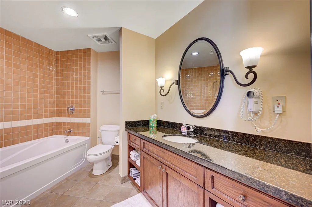 30 Strada Di Villaggio, Henderson, NV 89011
